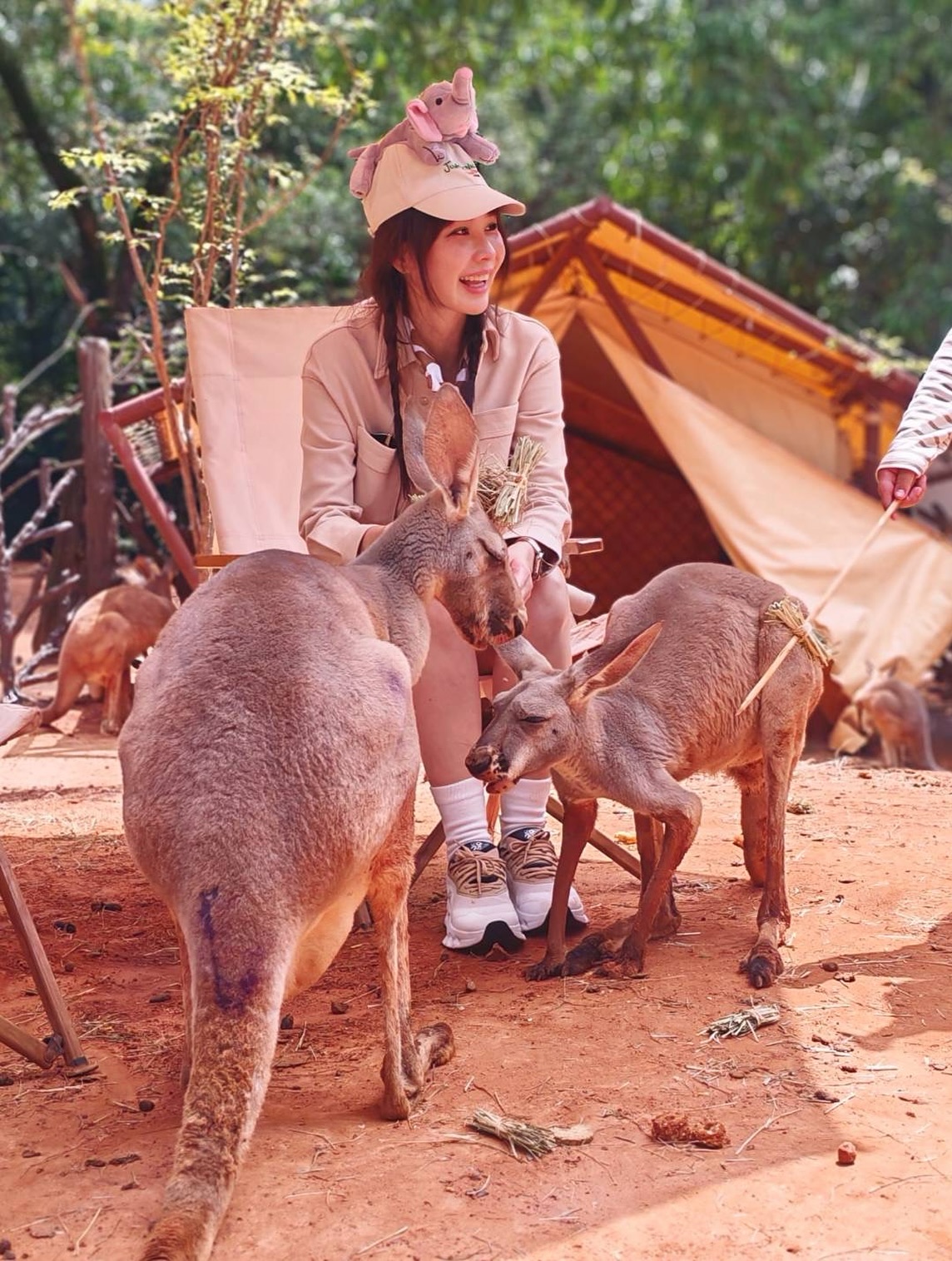 นุ้ย - สุจิรา อรุณพิพัฒน์