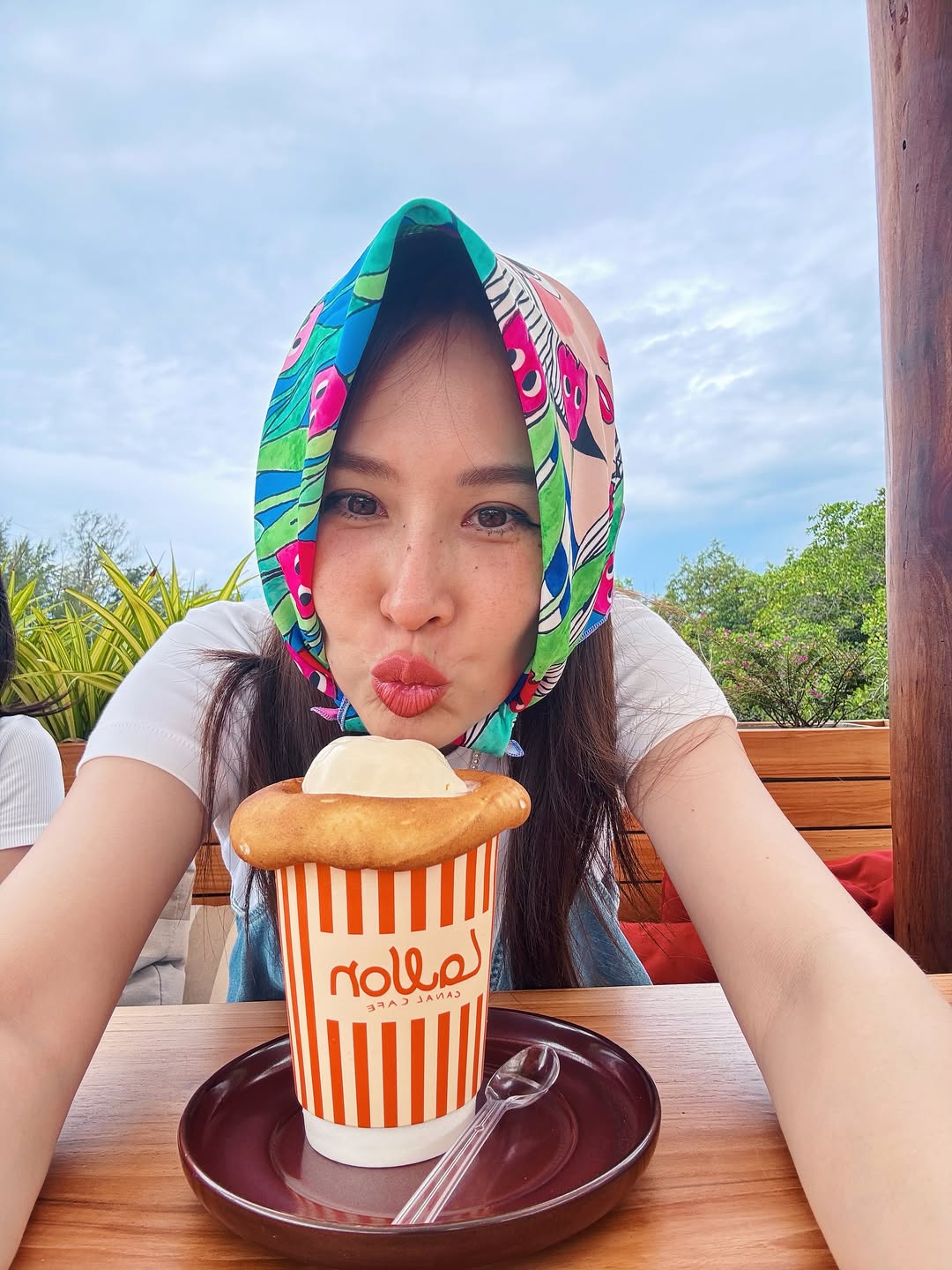 นุ้ย - สุจิรา อรุณพิพัฒน์