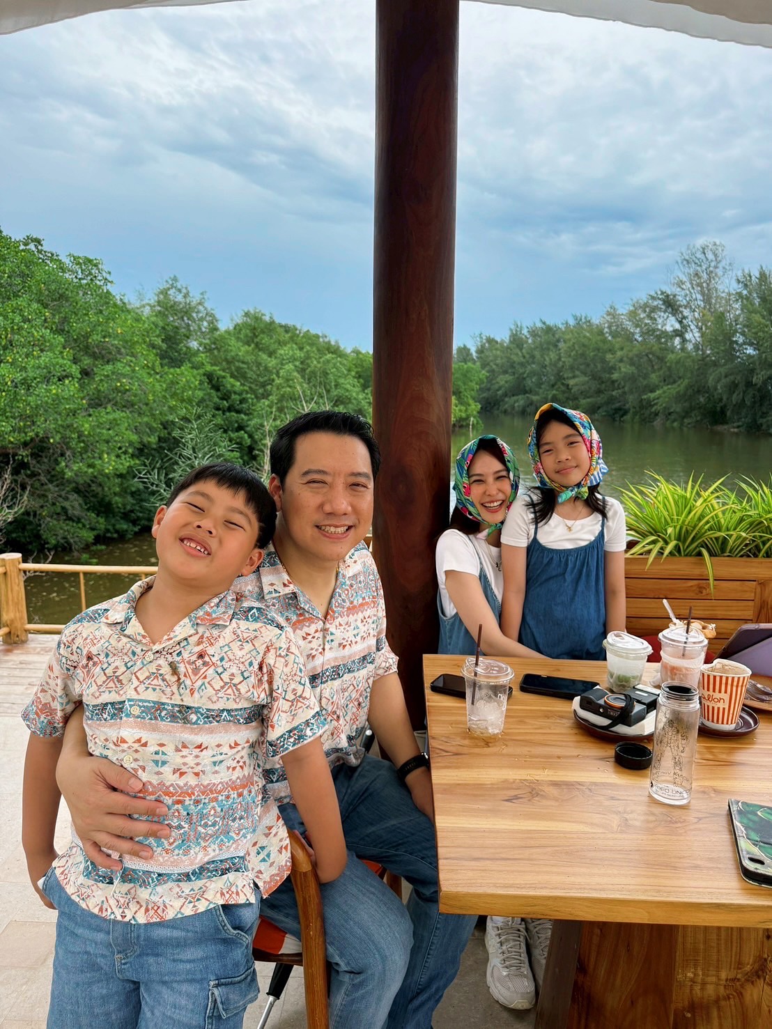 นุ้ย - สุจิรา อรุณพิพัฒน์