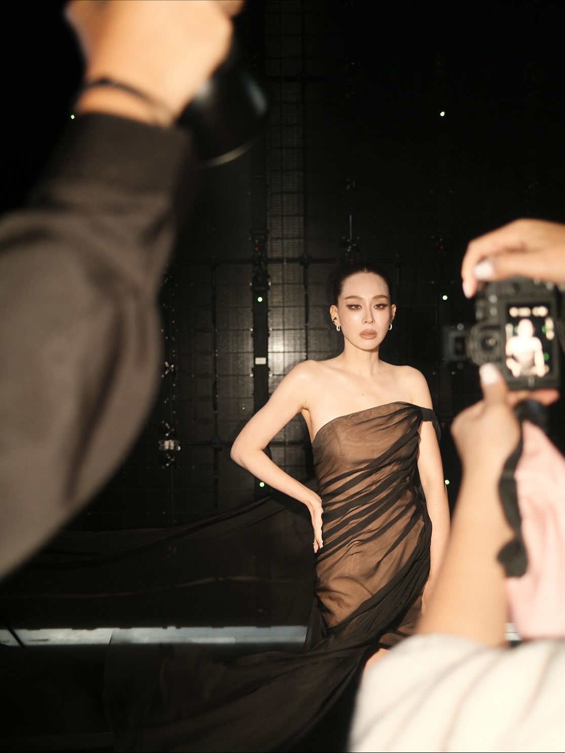 นุ้ย - สุจิรา อรุณพิพัฒน์