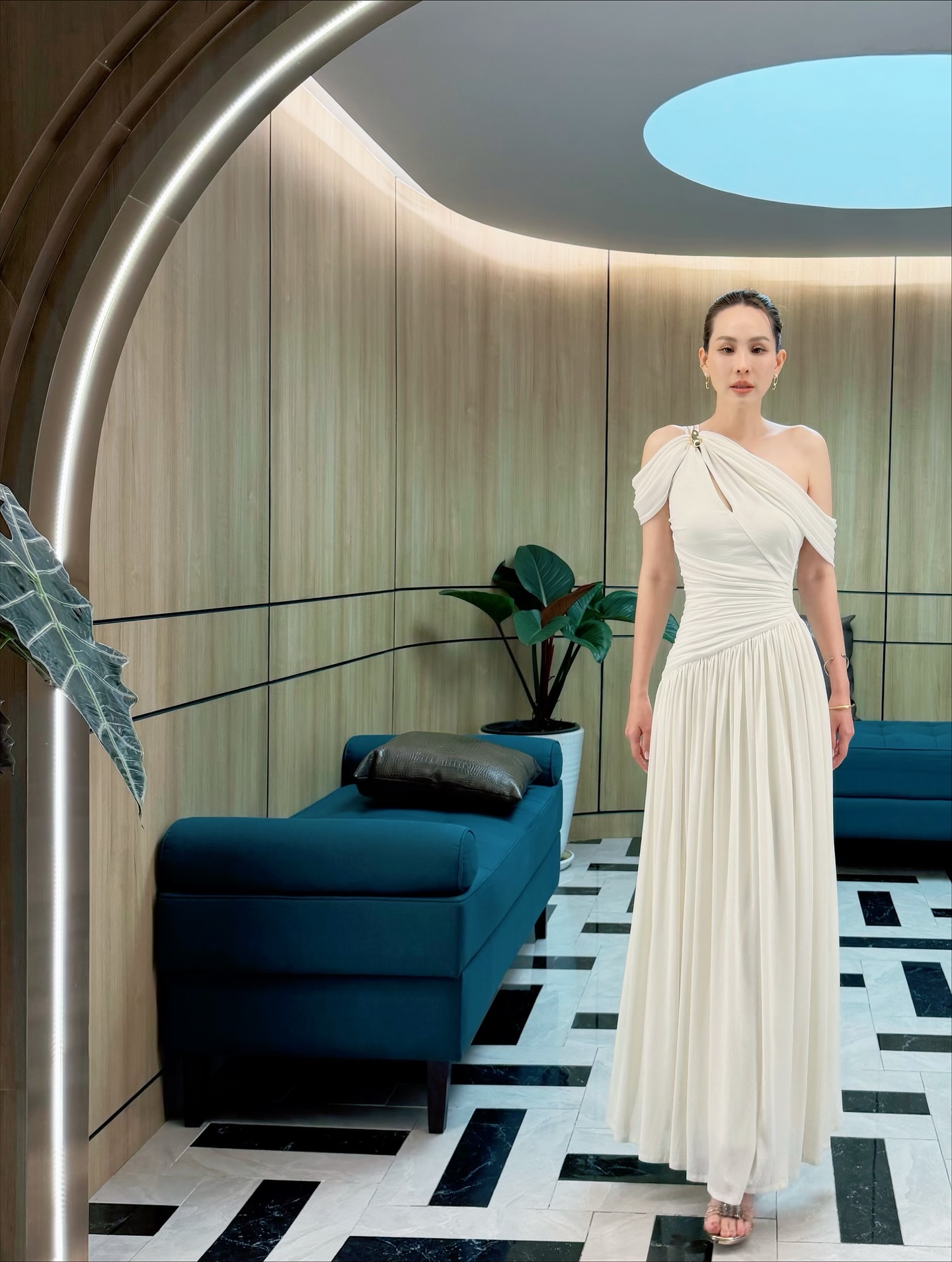 นุ้ย - สุจิรา อรุณพิพัฒน์