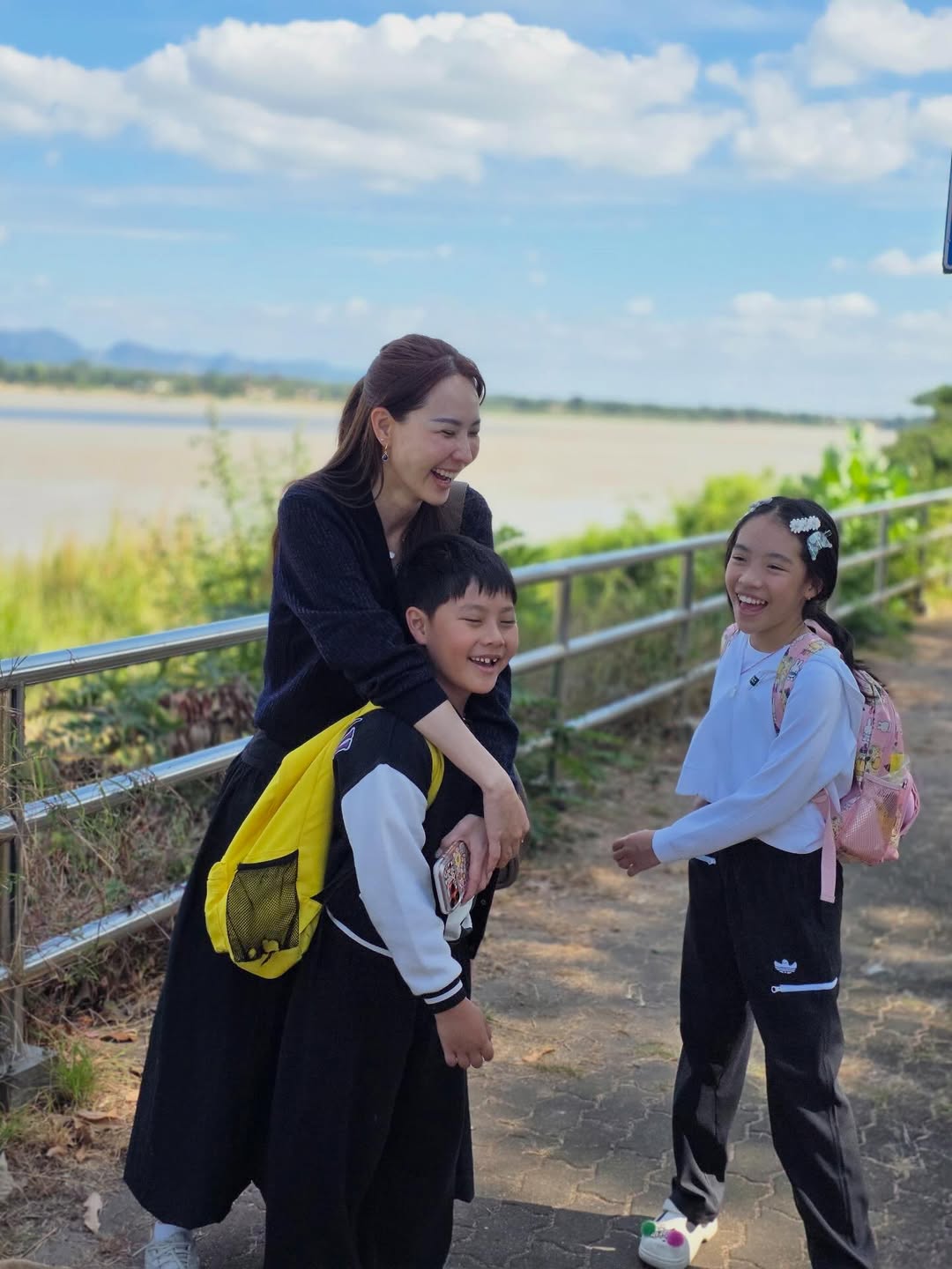 นุ้ย - สุจิรา อรุณพิพัฒน์