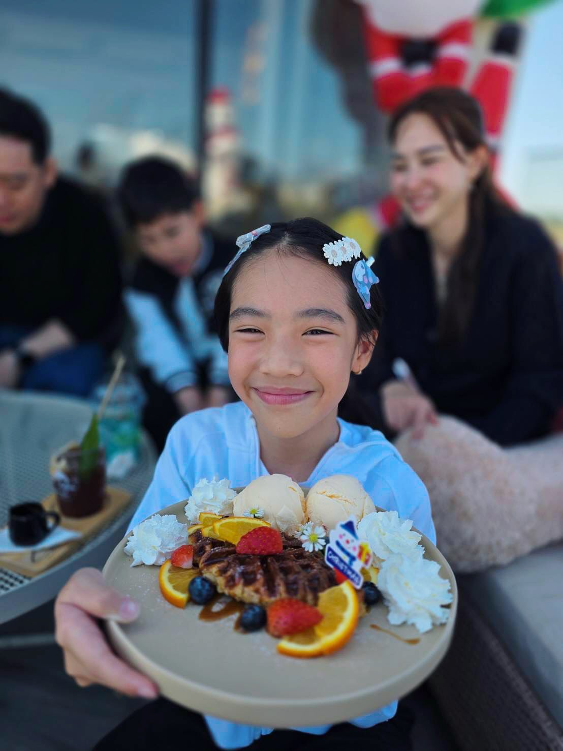 นุ้ย - สุจิรา อรุณพิพัฒน์