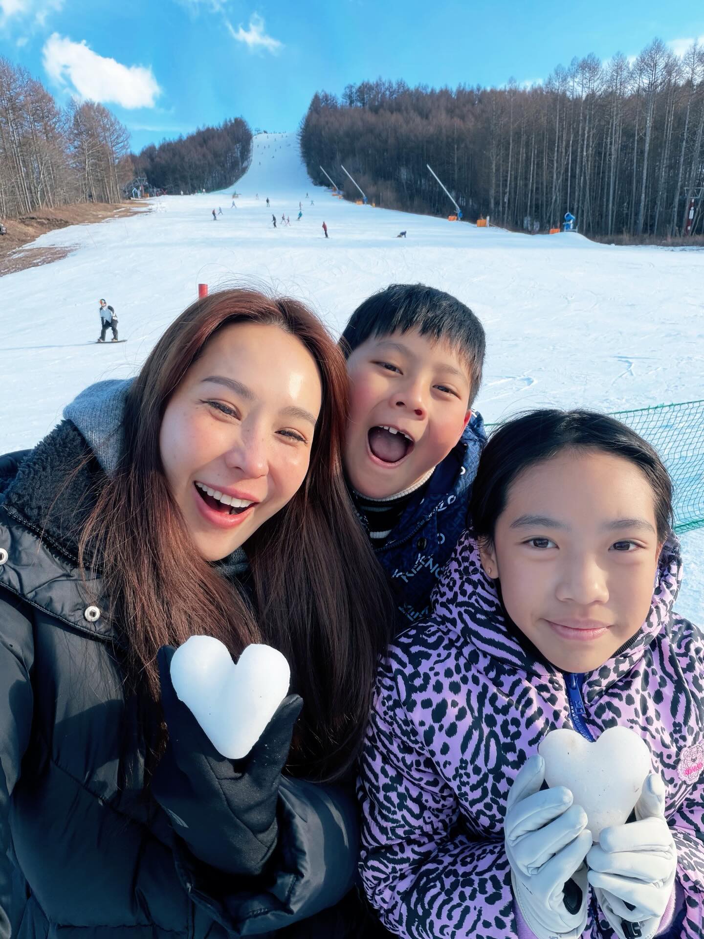 นุ้ย - สุจิรา อรุณพิพัฒน์