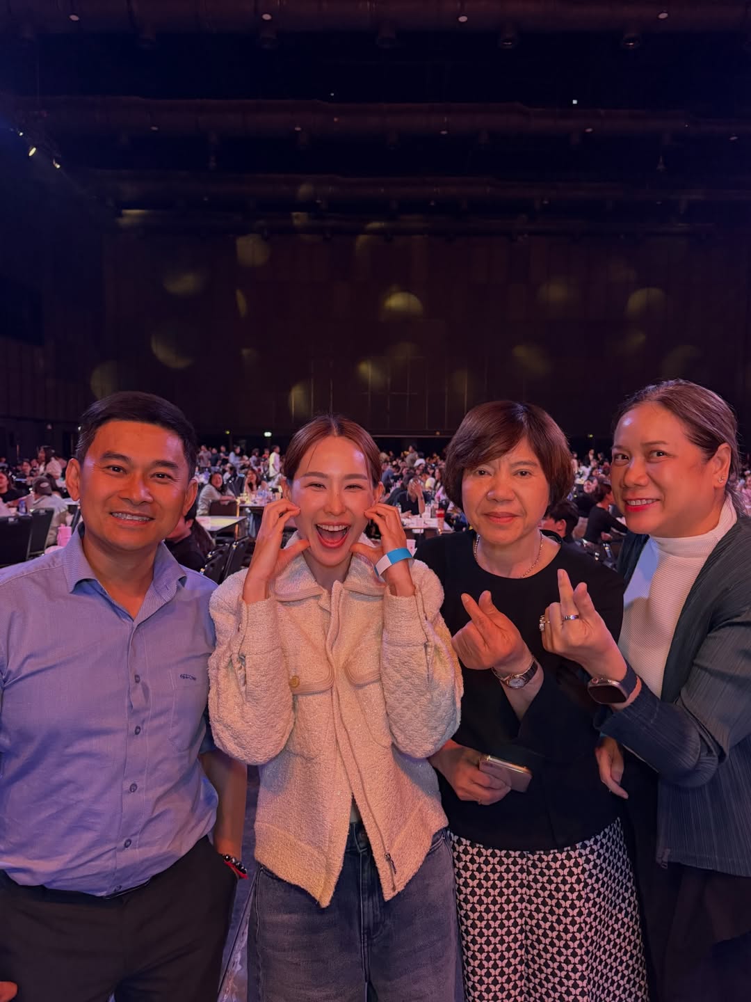 นุ้ย - สุจิรา อรุณพิพัฒน์