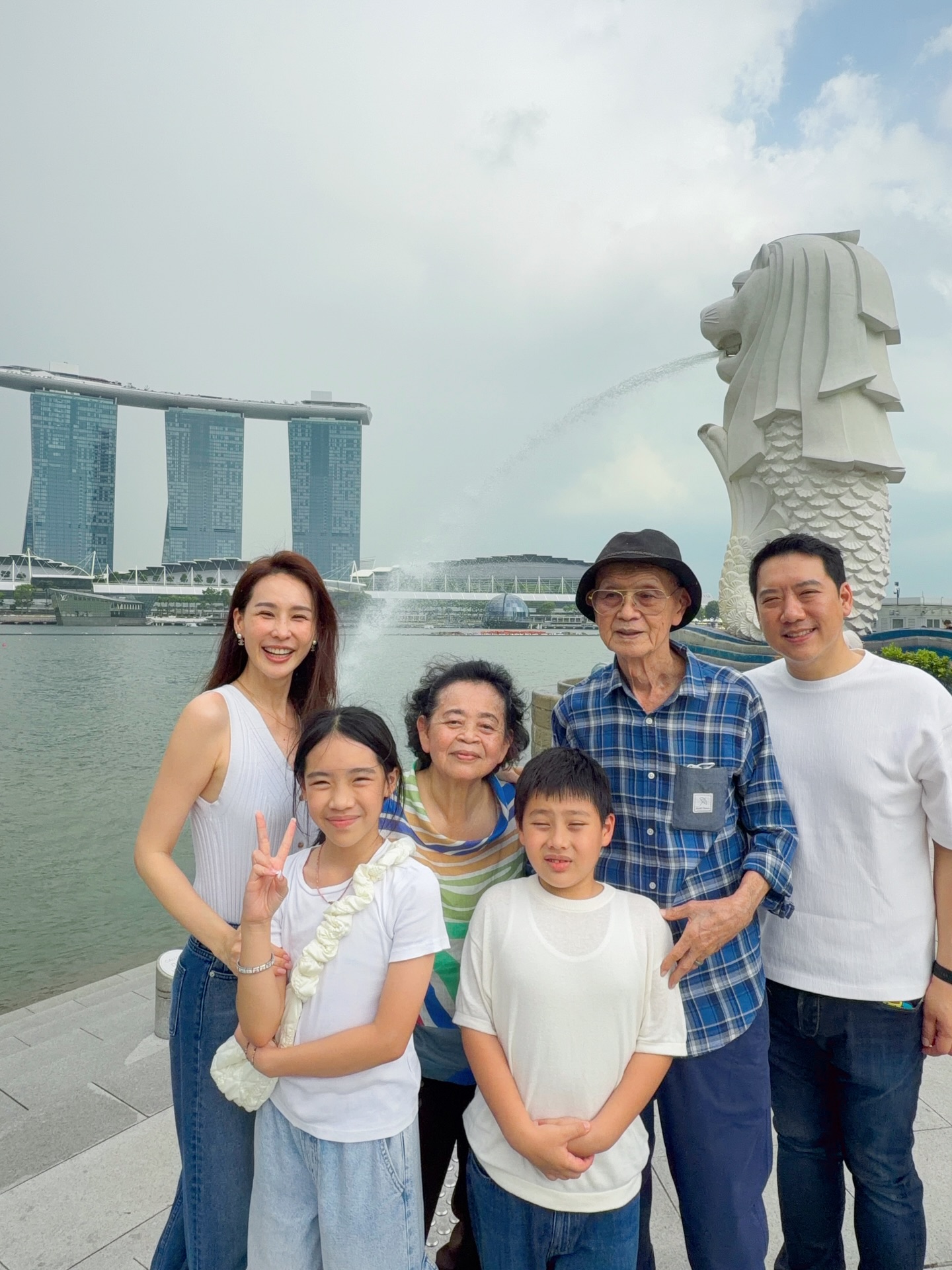 นุ้ย - สุจิรา อรุณพิพัฒน์