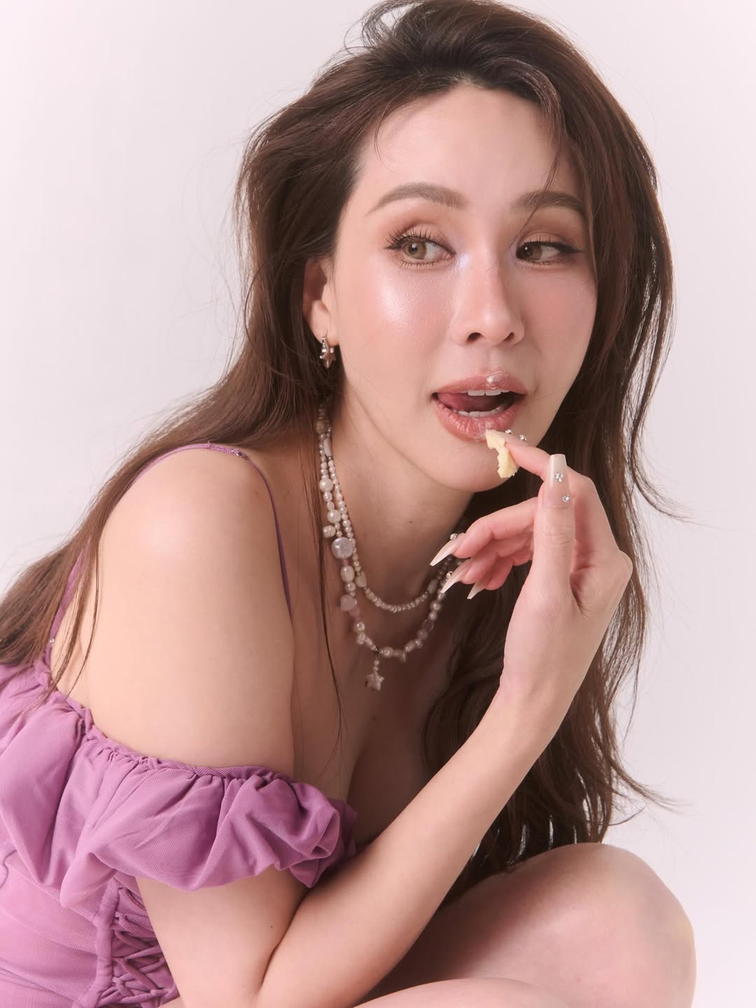 นุ้ย - สุจิรา อรุณพิพัฒน์