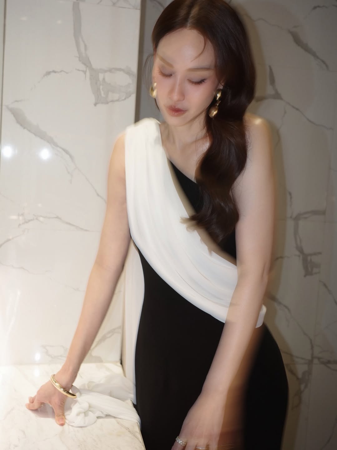 นุ้ย - สุจิรา อรุณพิพัฒน์