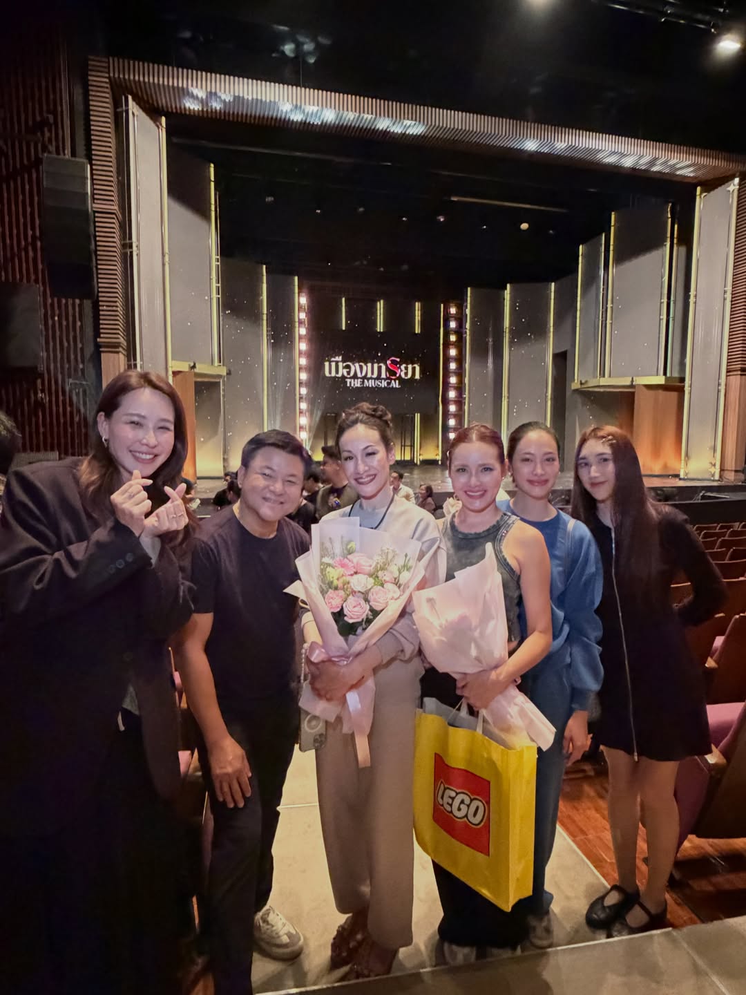 นุ้ย - สุจิรา อรุณพิพัฒน์