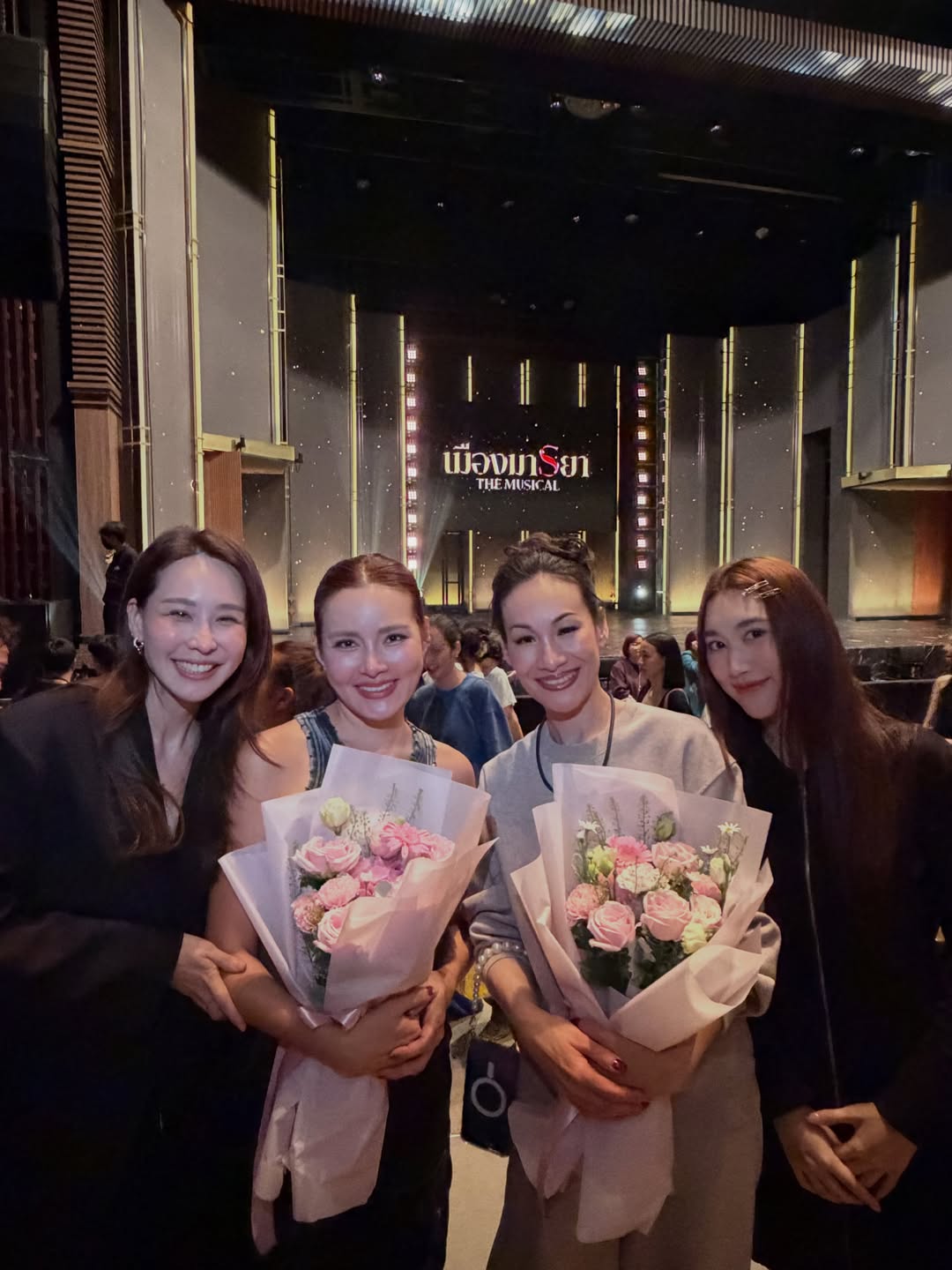 นุ้ย - สุจิรา อรุณพิพัฒน์