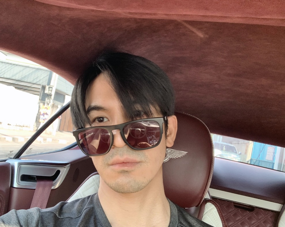 โป๊ป - ธนวรรธน์ วรรธนะภูติ