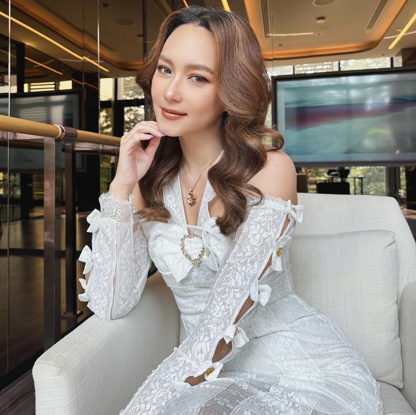 บี - น้ำทิพย์ จงรัชตวิบูลย์