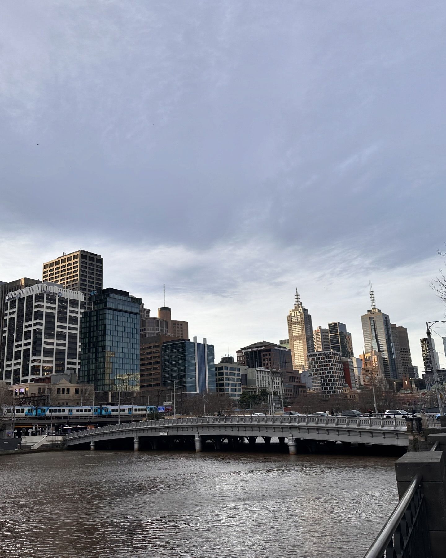 บี - น้ำทิพย์ จงรัชตวิบูลย์