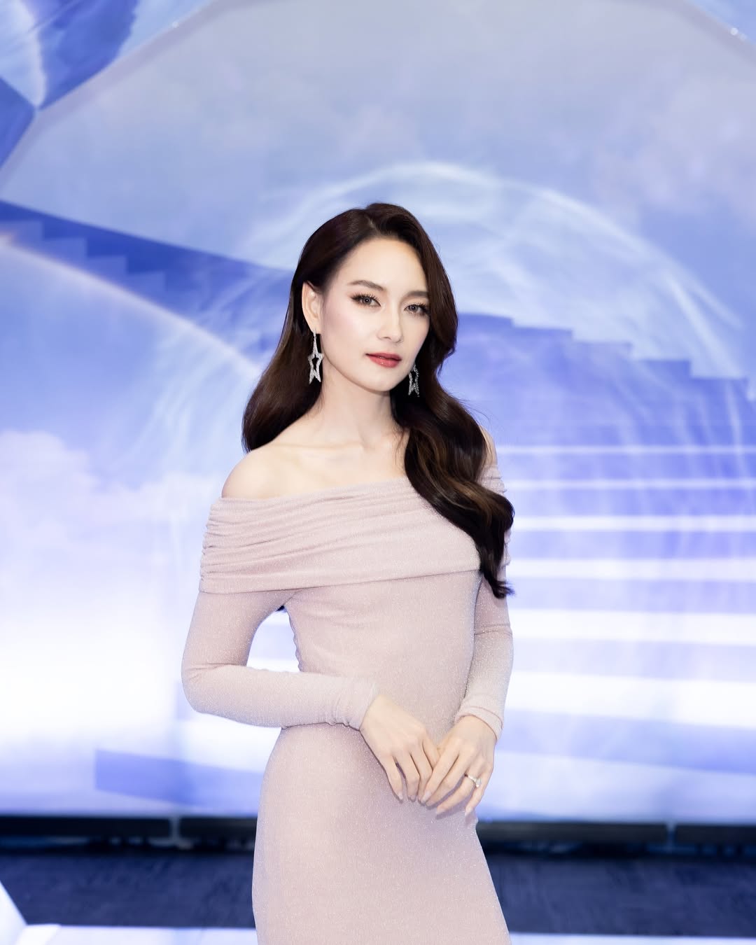 บี - น้ำทิพย์ จงรัชตวิบูลย์