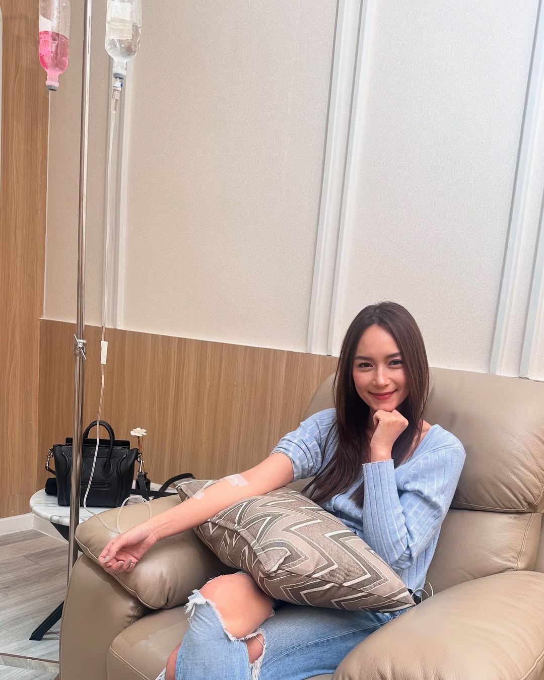 บี - น้ำทิพย์ จงรัชตวิบูลย์