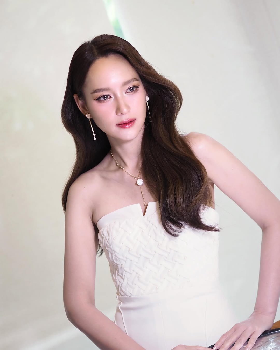 บี - น้ำทิพย์ จงรัชตวิบูลย์