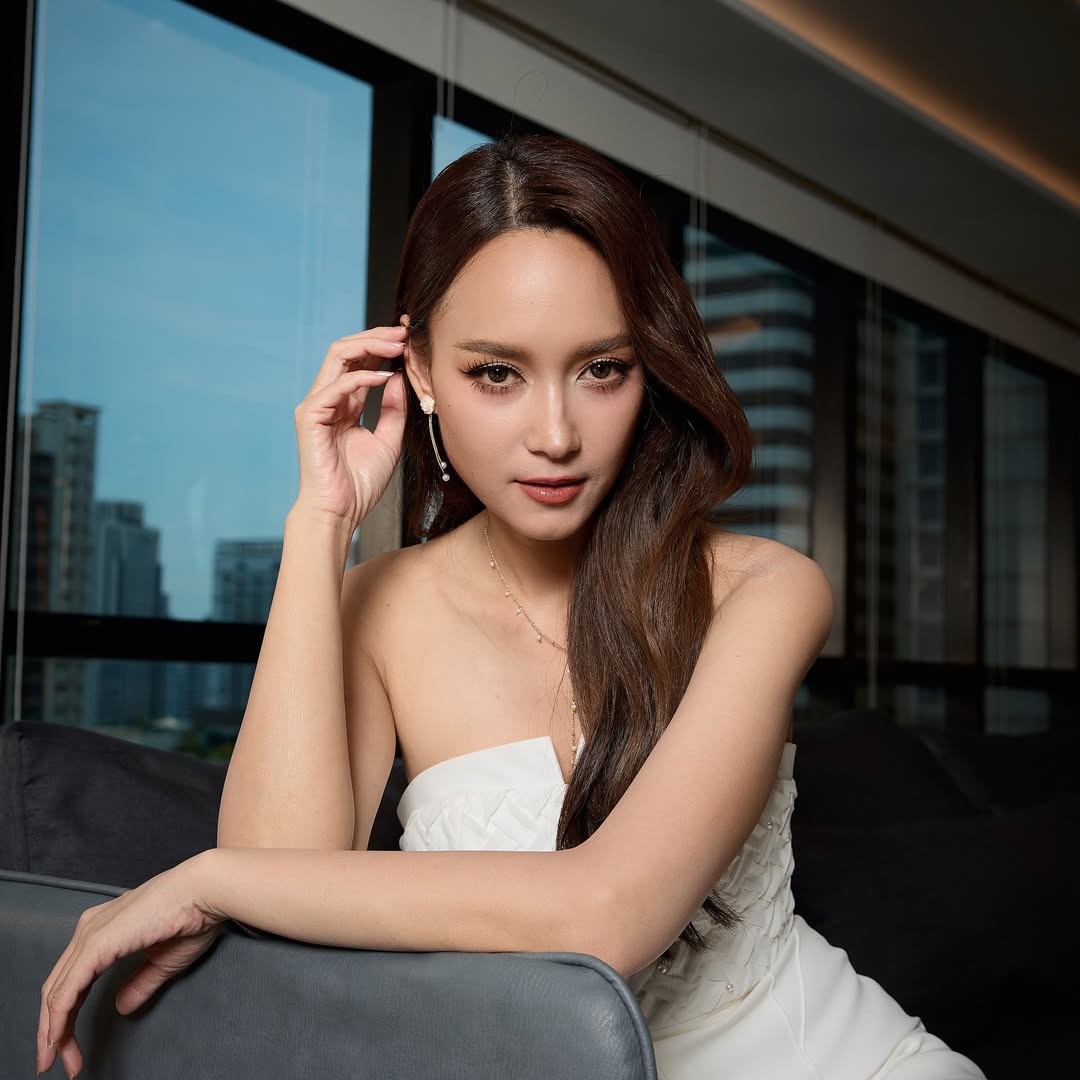 บี - น้ำทิพย์ จงรัชตวิบูลย์
