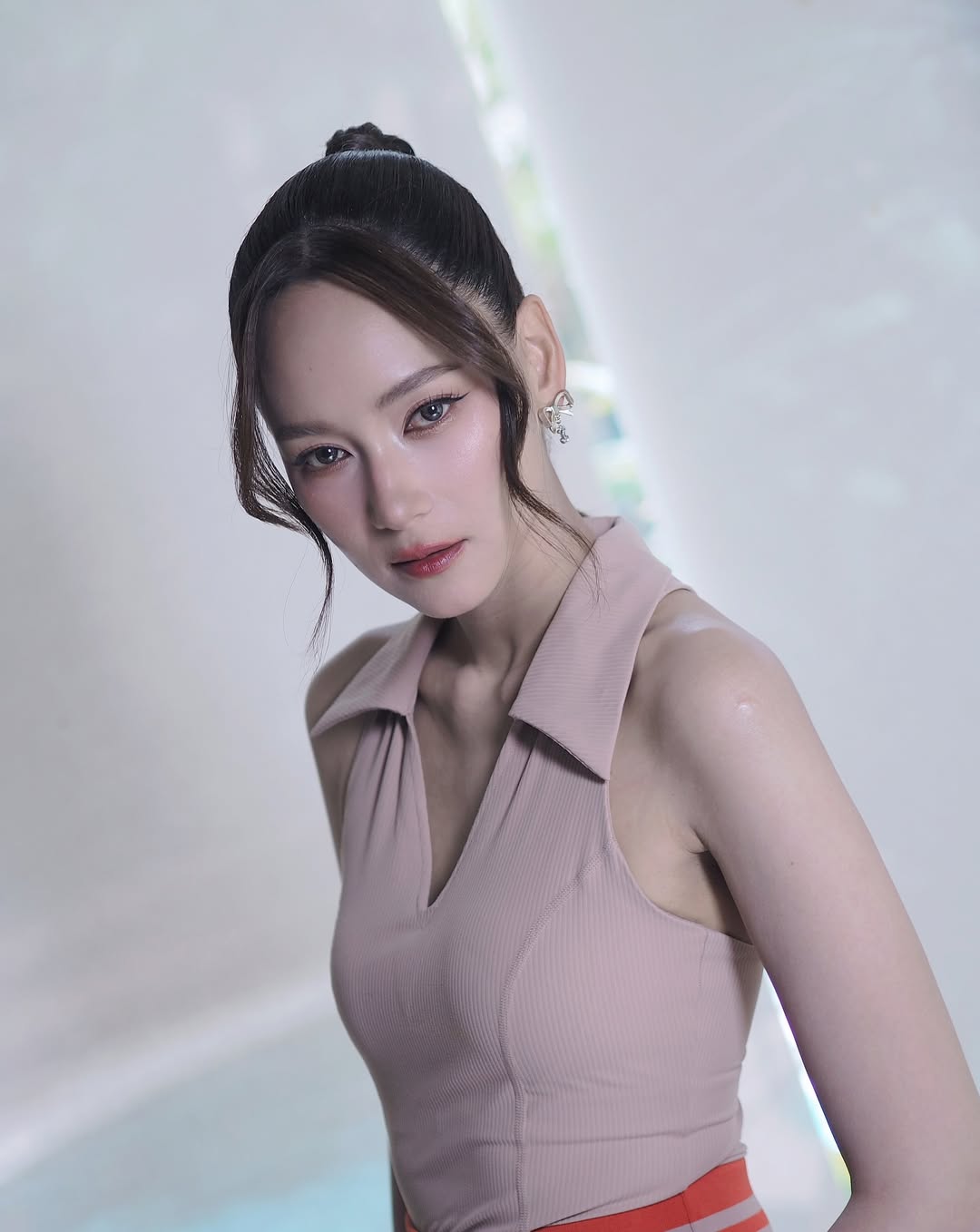 บี - น้ำทิพย์ จงรัชตวิบูลย์