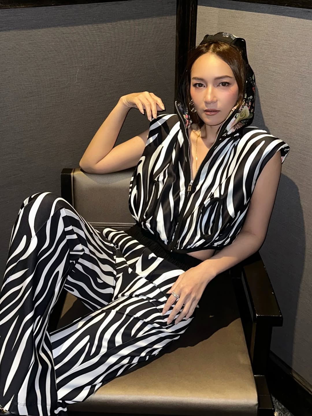 บี - น้ำทิพย์ จงรัชตวิบูลย์