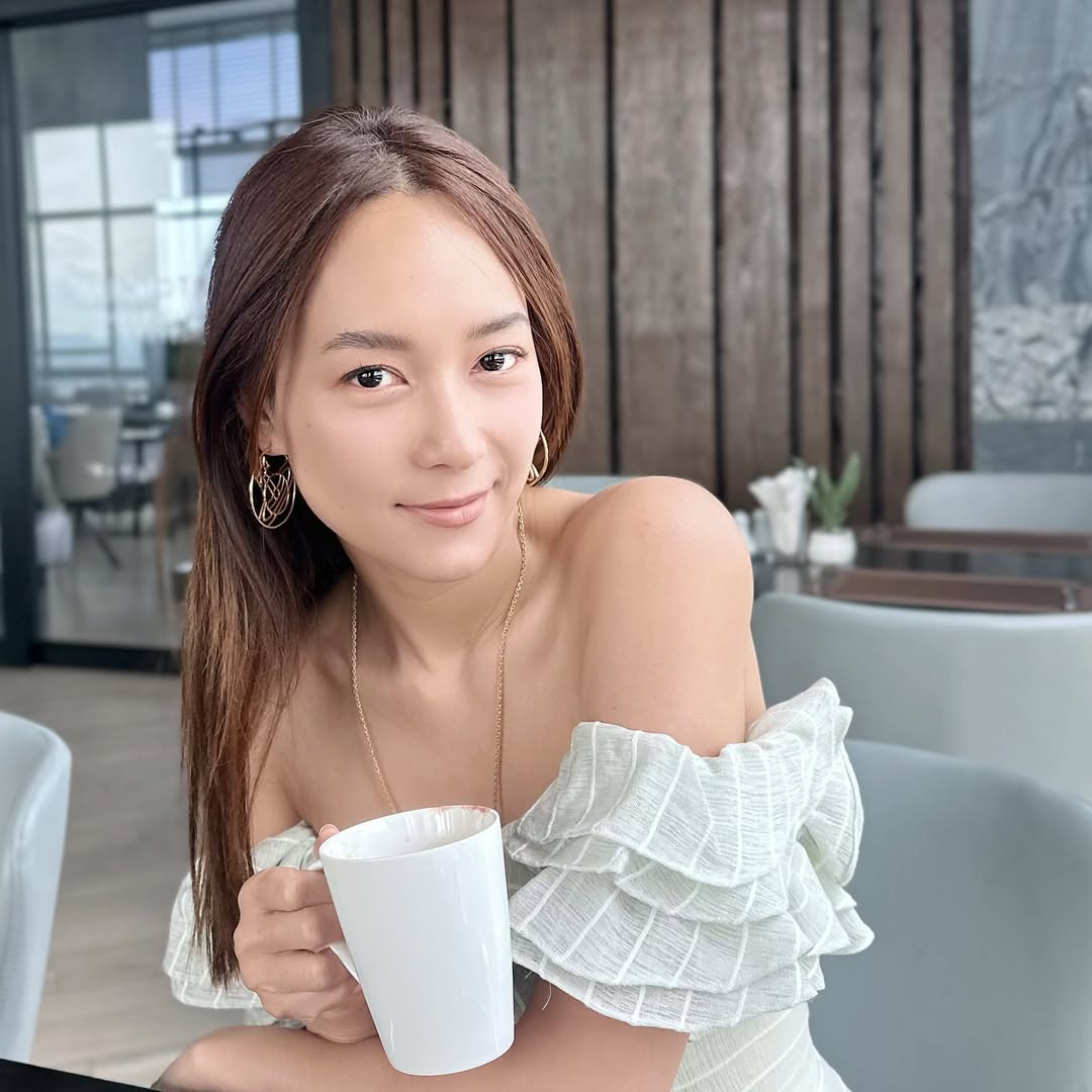 บี - น้ำทิพย์ จงรัชตวิบูลย์