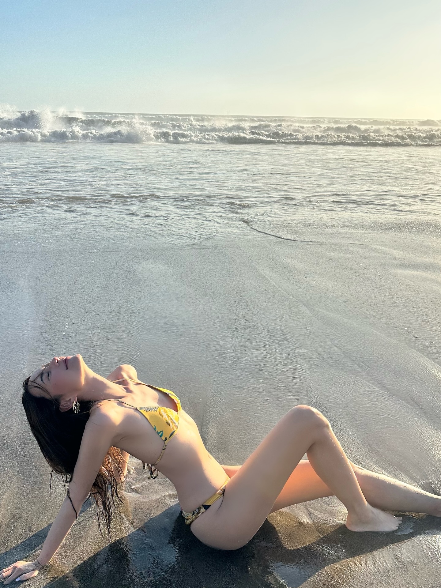 บี - น้ำทิพย์ จงรัชตวิบูลย์