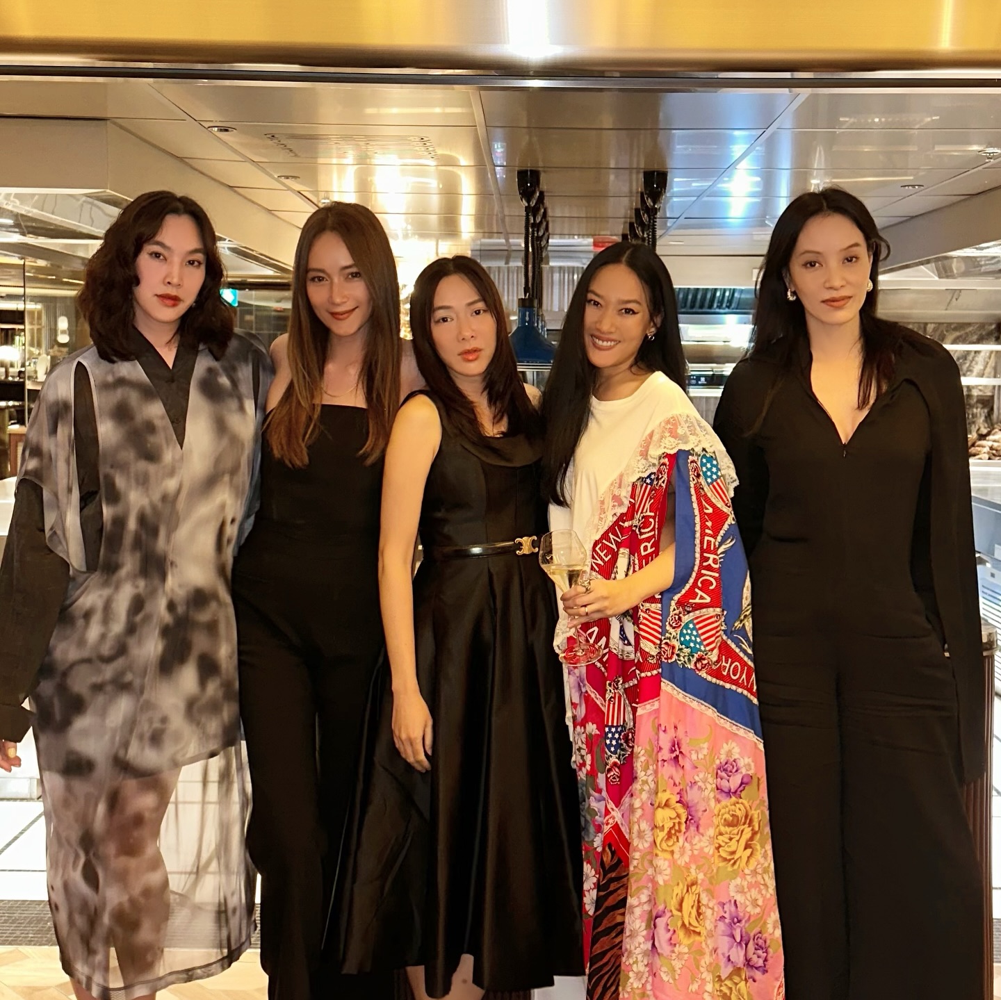 บี - น้ำทิพย์ จงรัชตวิบูลย์