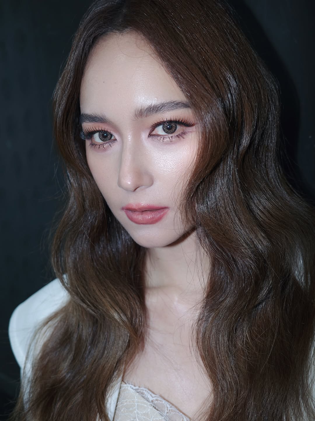 บี - น้ำทิพย์ จงรัชตวิบูลย์