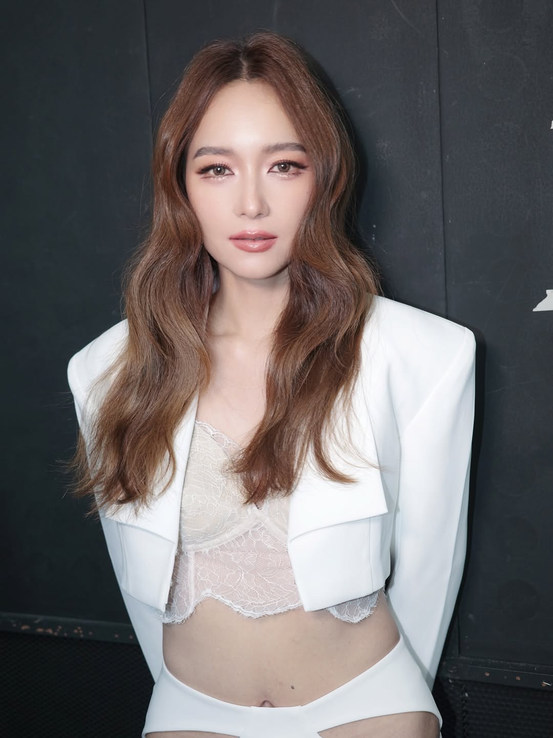 บี - น้ำทิพย์ จงรัชตวิบูลย์