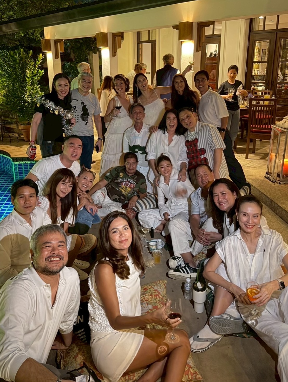 บี - น้ำทิพย์ จงรัชตวิบูลย์