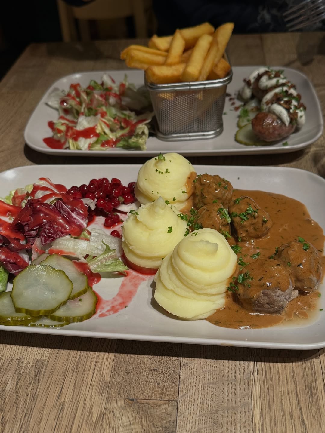 บี - น้ำทิพย์ จงรัชตวิบูลย์