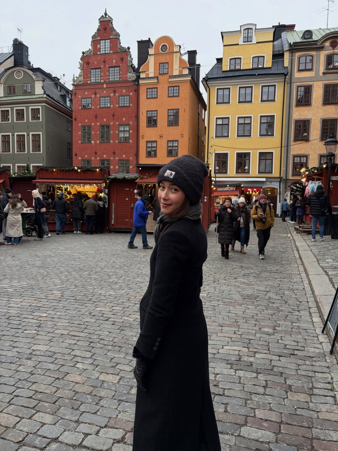 บี - น้ำทิพย์ จงรัชตวิบูลย์