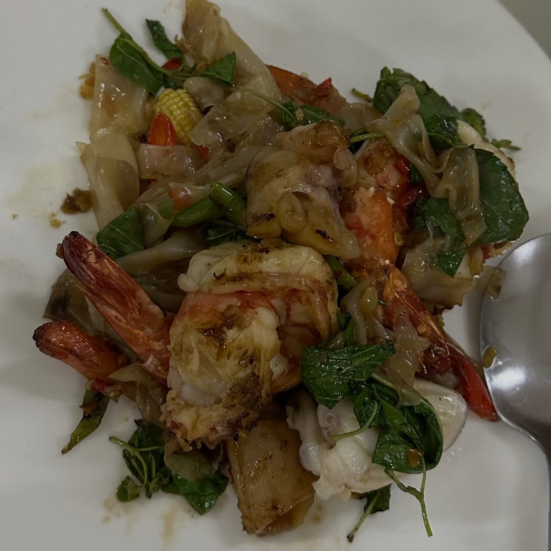 บี - น้ำทิพย์ จงรัชตวิบูลย์