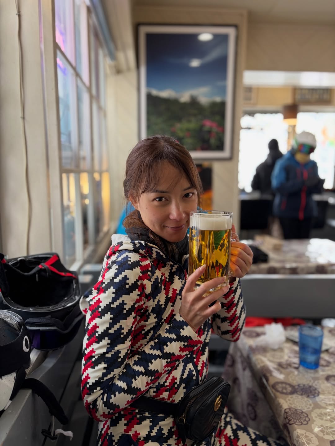 บี - น้ำทิพย์ จงรัชตวิบูลย์