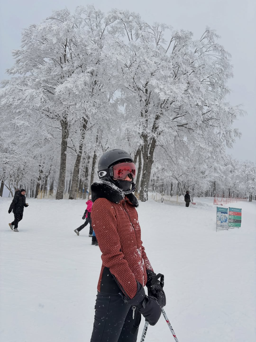 บี - น้ำทิพย์ จงรัชตวิบูลย์