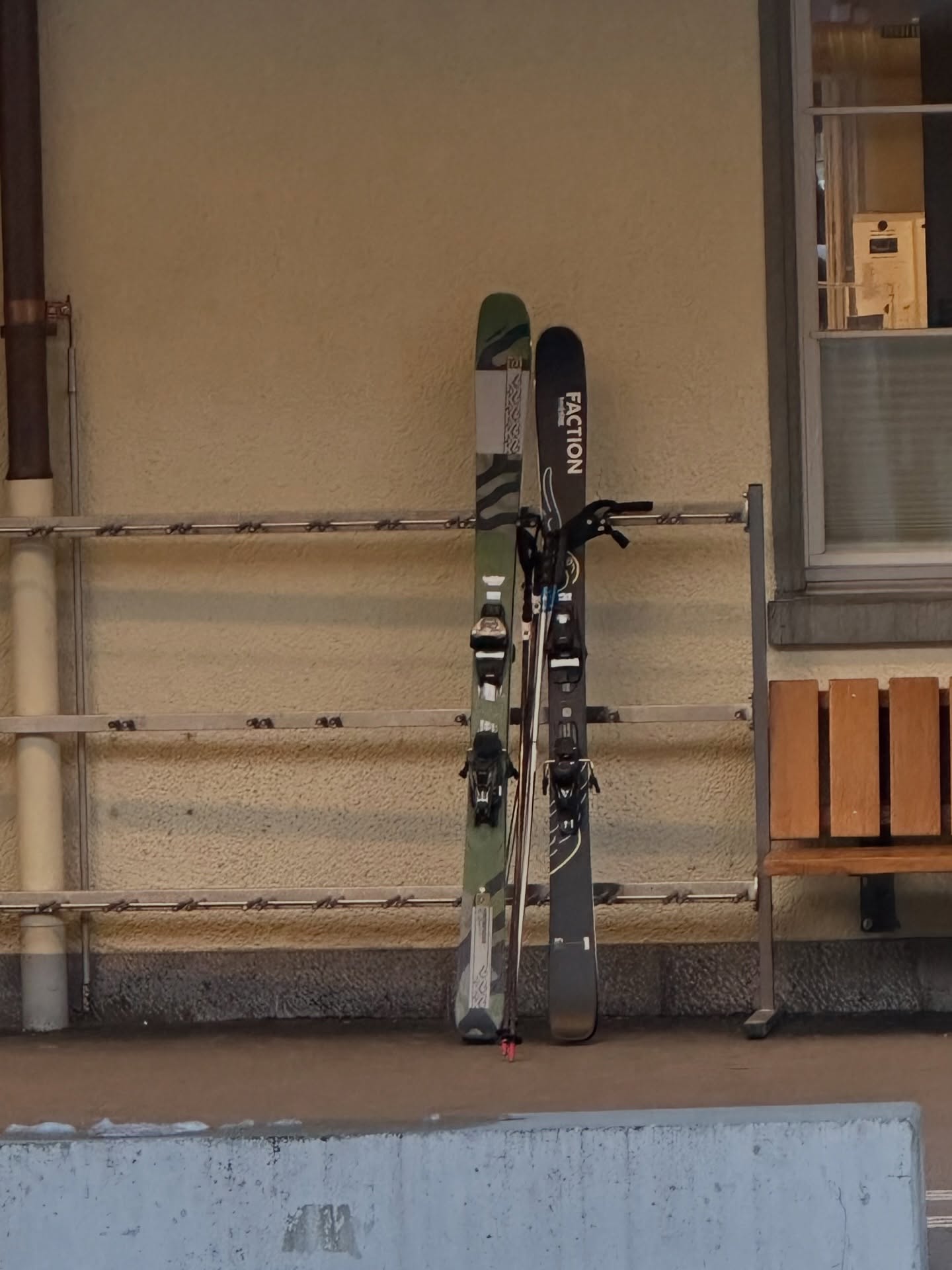 บี - น้ำทิพย์ จงรัชตวิบูลย์