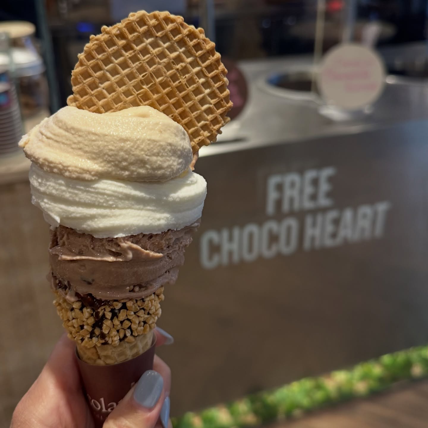 บี - น้ำทิพย์ จงรัชตวิบูลย์