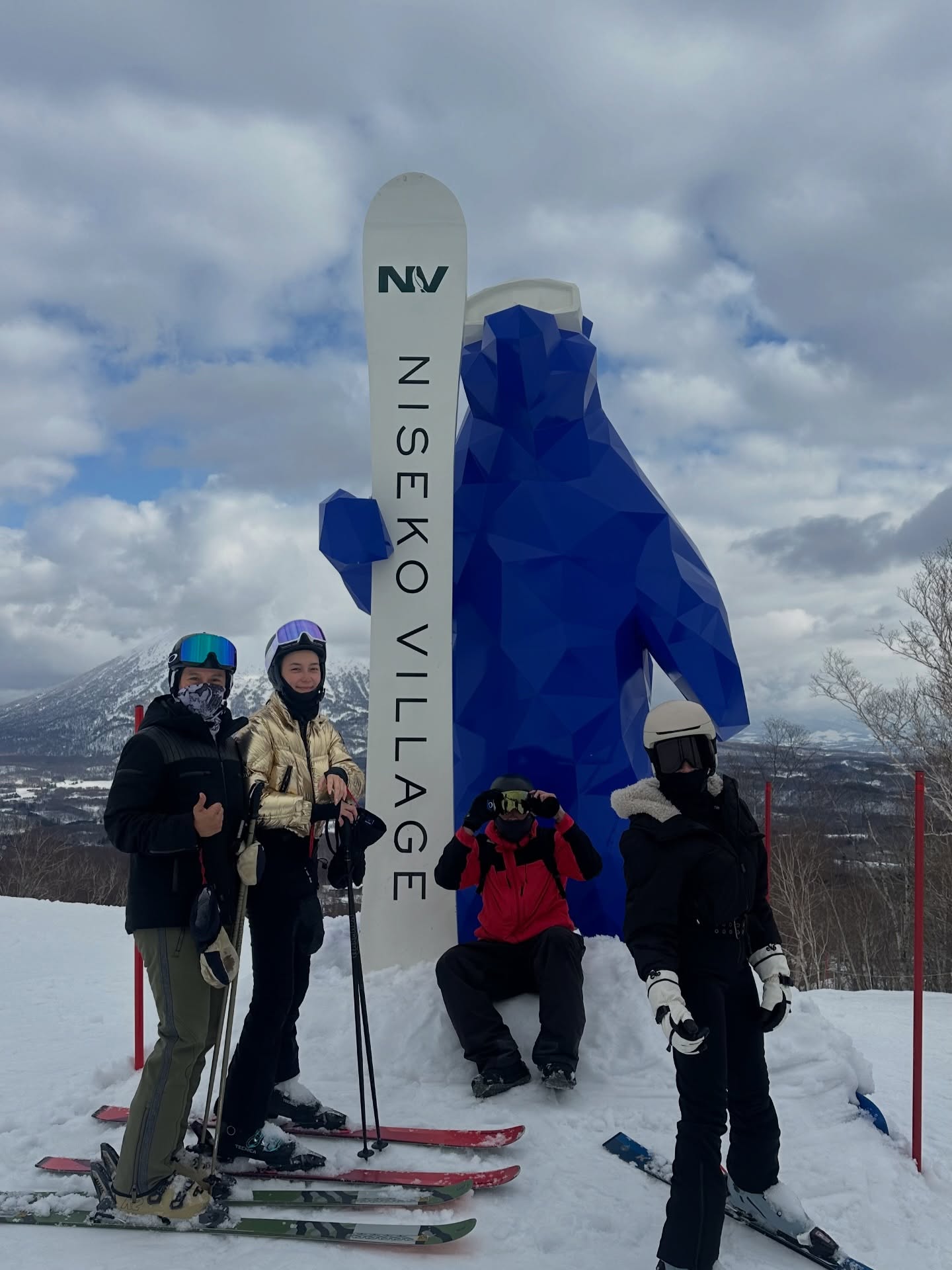 บี - น้ำทิพย์ จงรัชตวิบูลย์