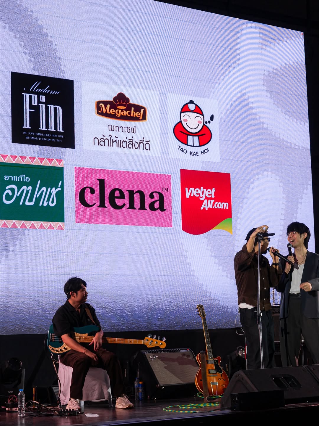 โอ - โอฬาร ชูใจ