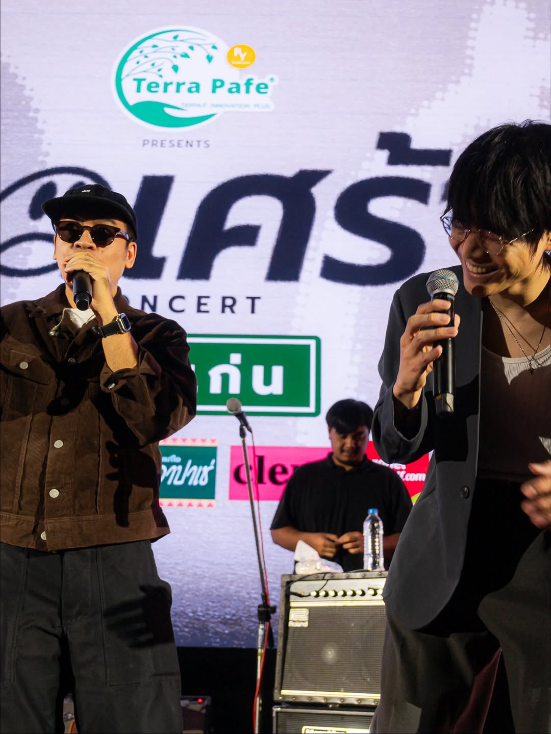 โอ - โอฬาร ชูใจ