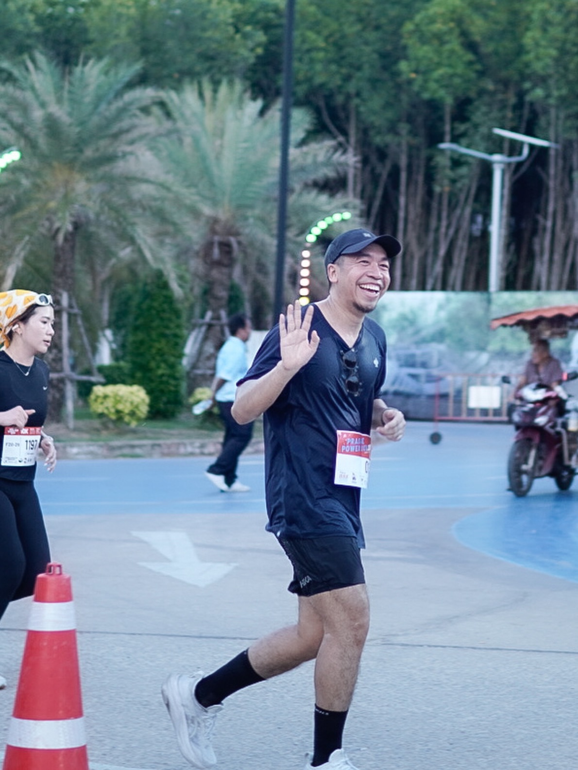 โอ - โอฬาร ชูใจ