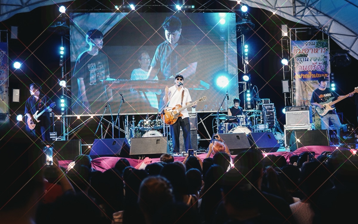 โอ - โอฬาร ชูใจ