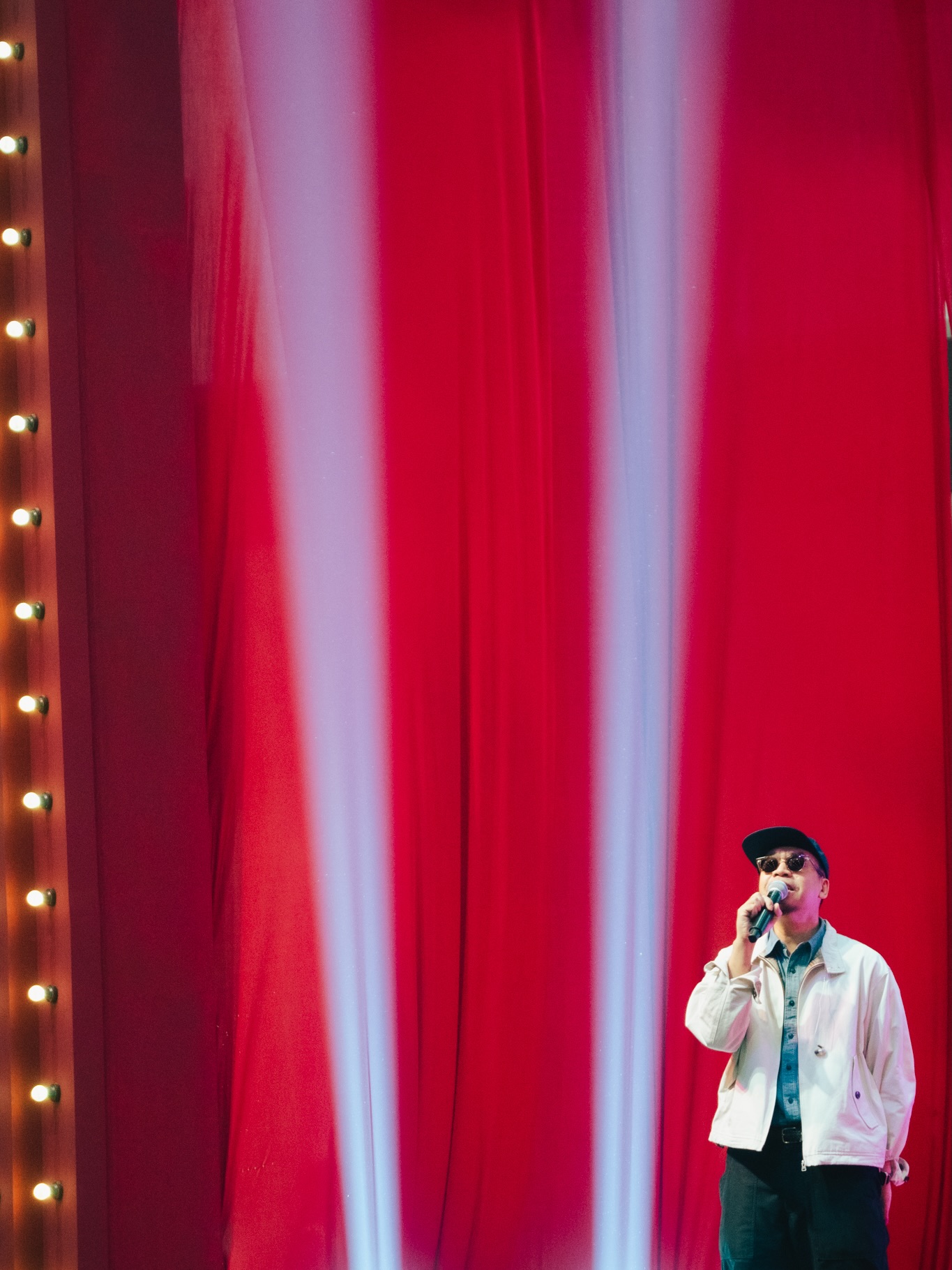 โอ - โอฬาร ชูใจ