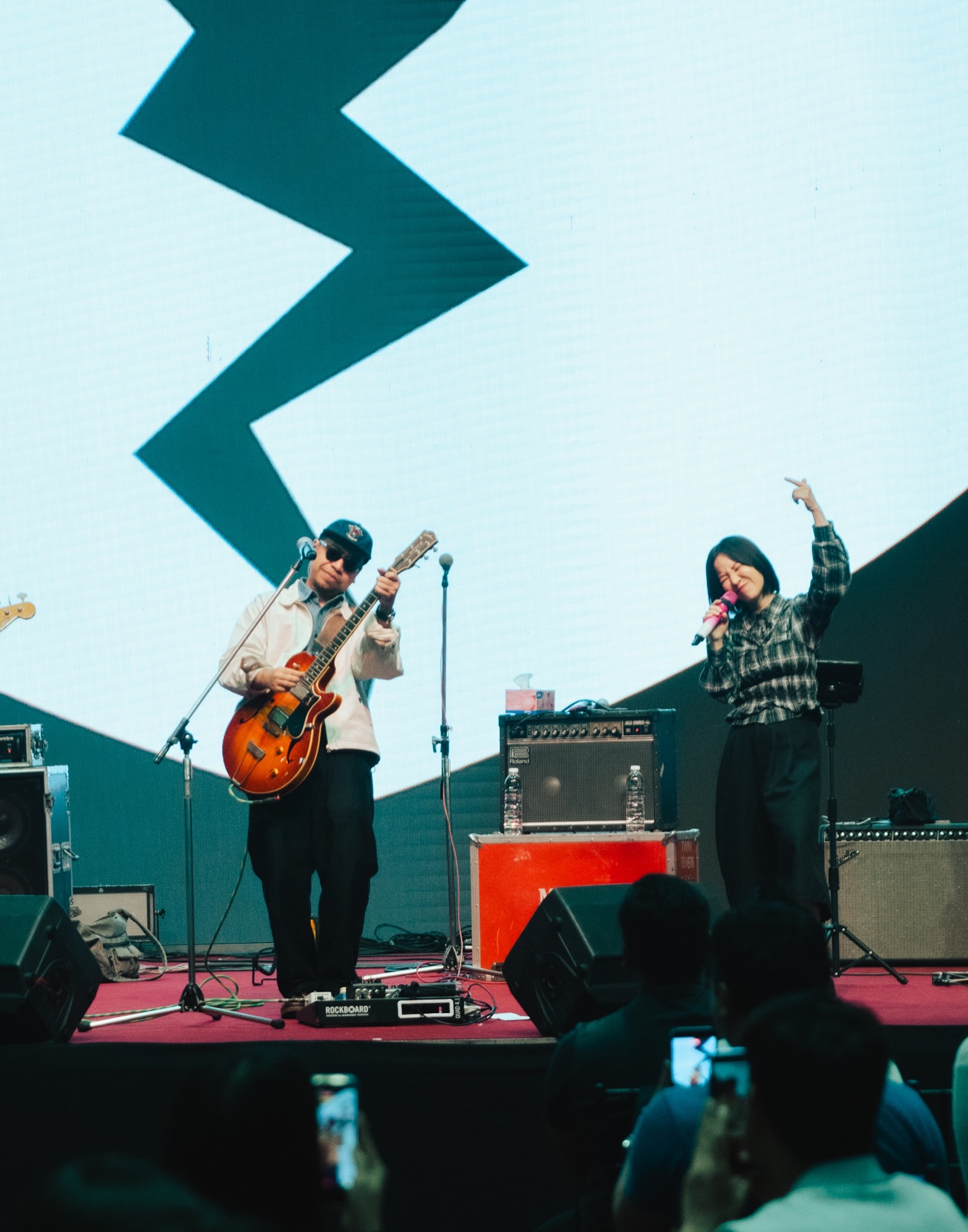 โอ - โอฬาร ชูใจ