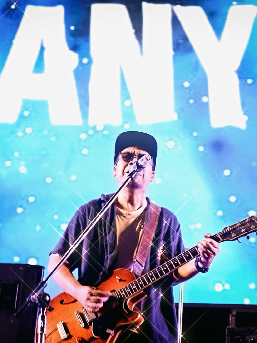 โอ - โอฬาร ชูใจ