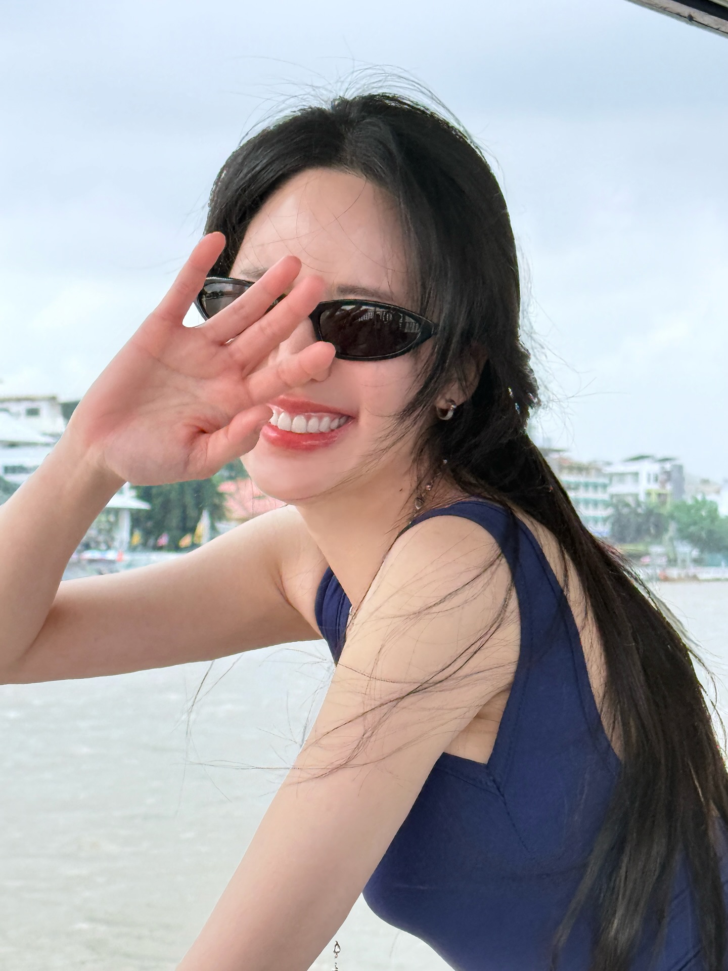 เจนิส - เจณิสตา พรหมผดุงชีพ