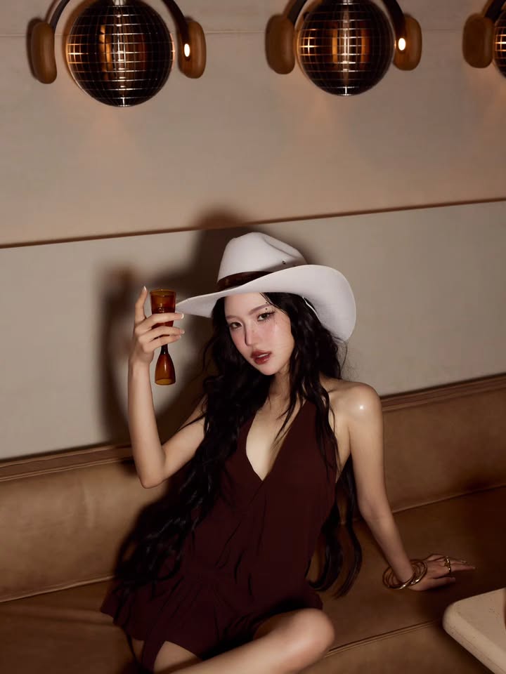 เจนิส - เจณิสตา พรหมผดุงชีพ