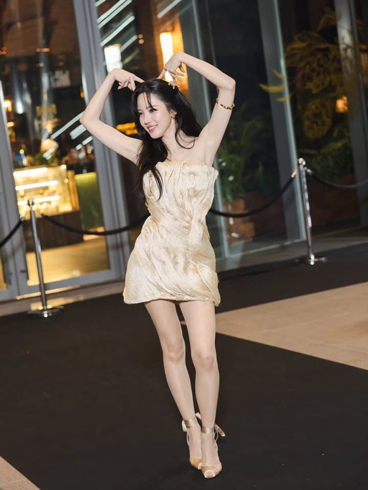 เจนิส - เจณิสตา พรหมผดุงชีพ