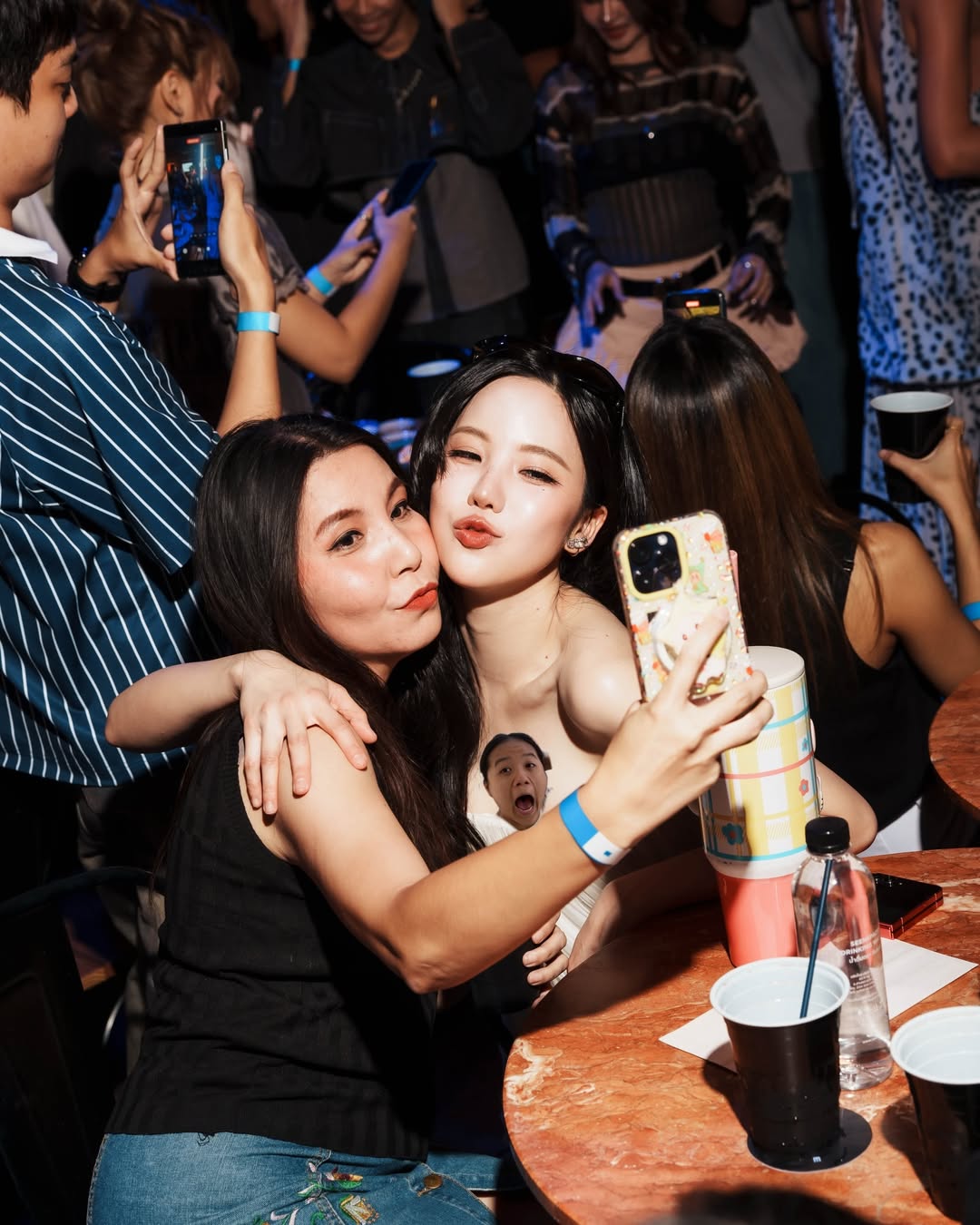 เจนิส - เจณิสตา พรหมผดุงชีพ