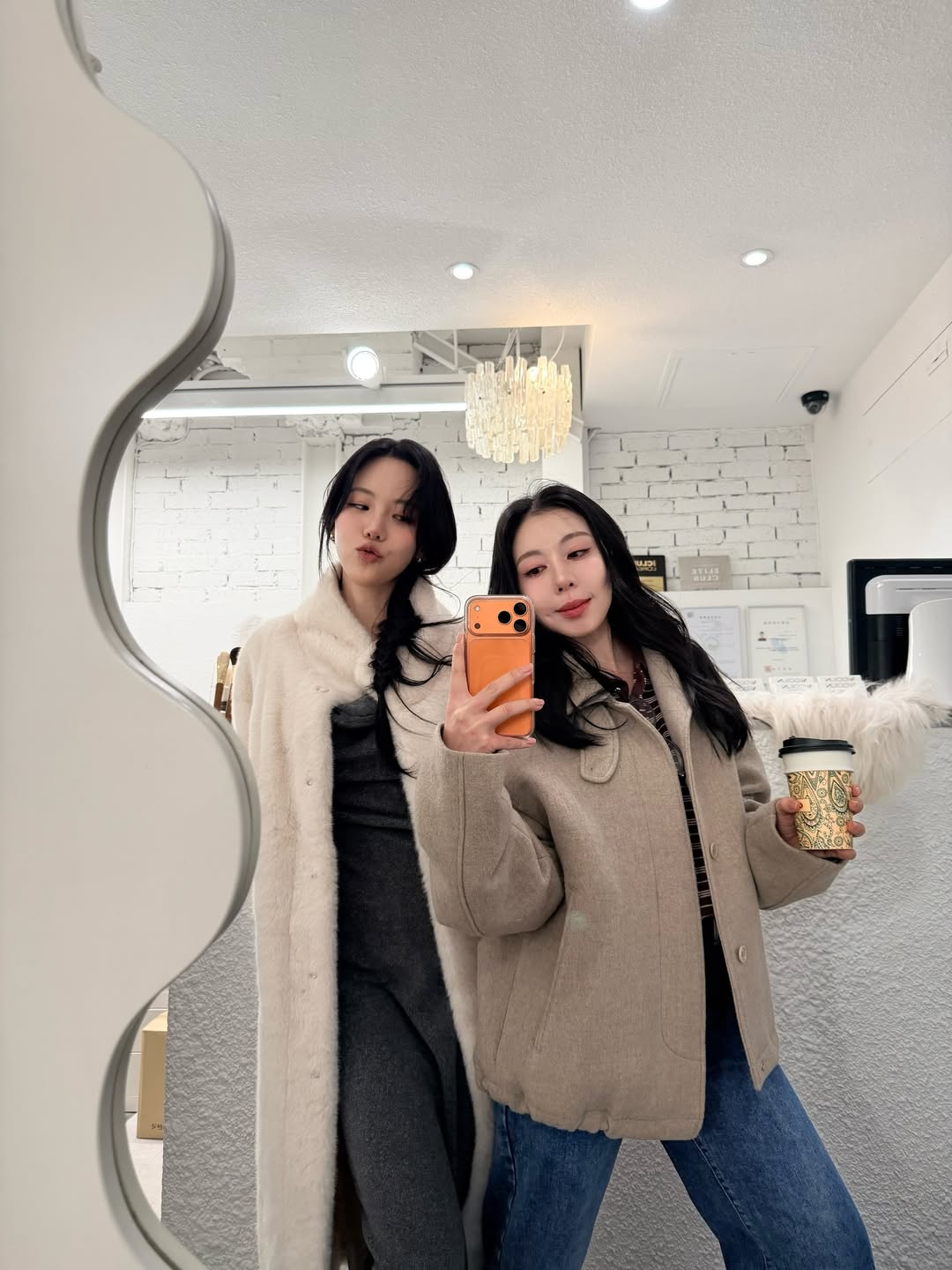 เจนิส - เจณิสตา พรหมผดุงชีพ