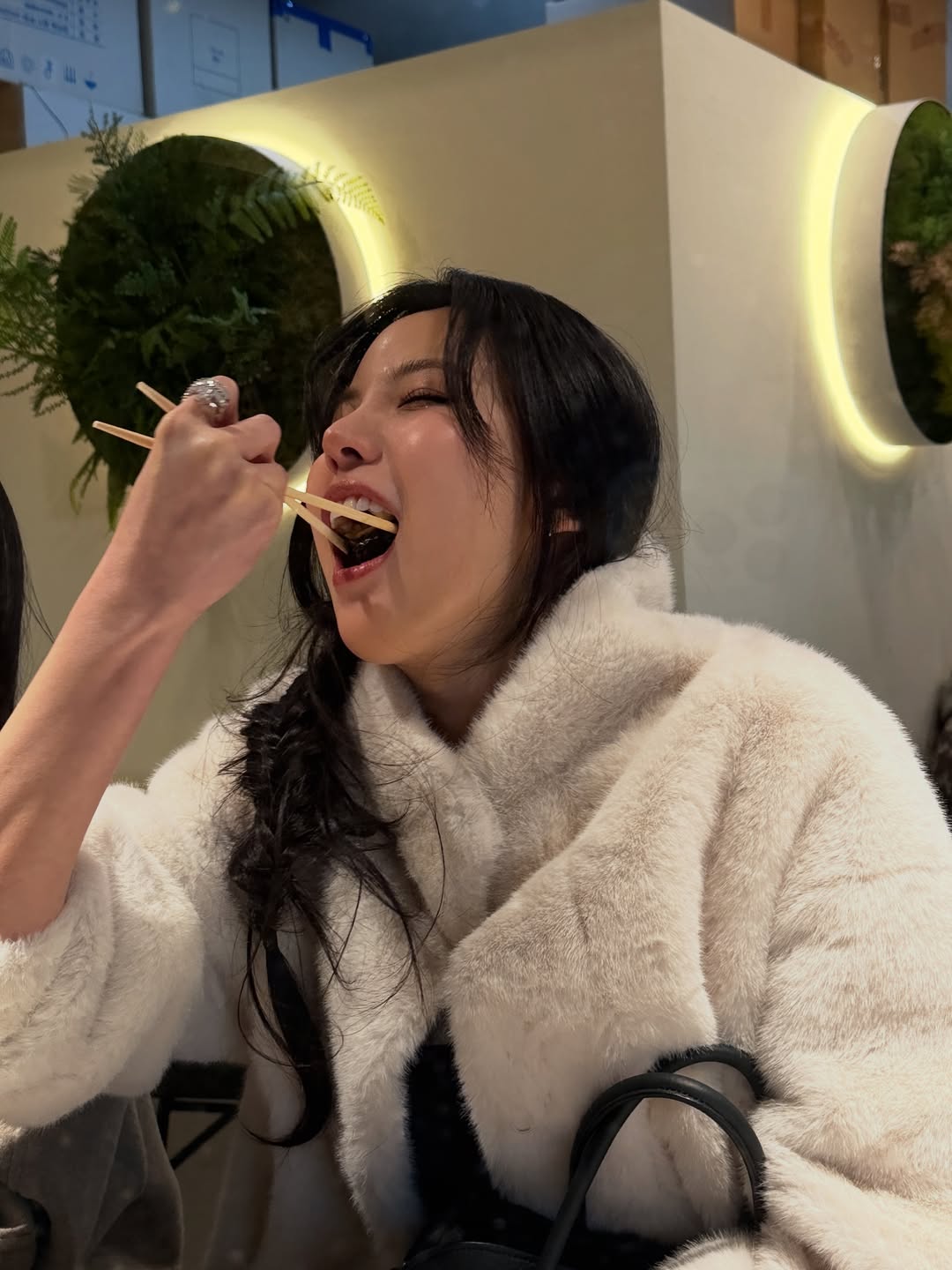 เจนิส - เจณิสตา พรหมผดุงชีพ